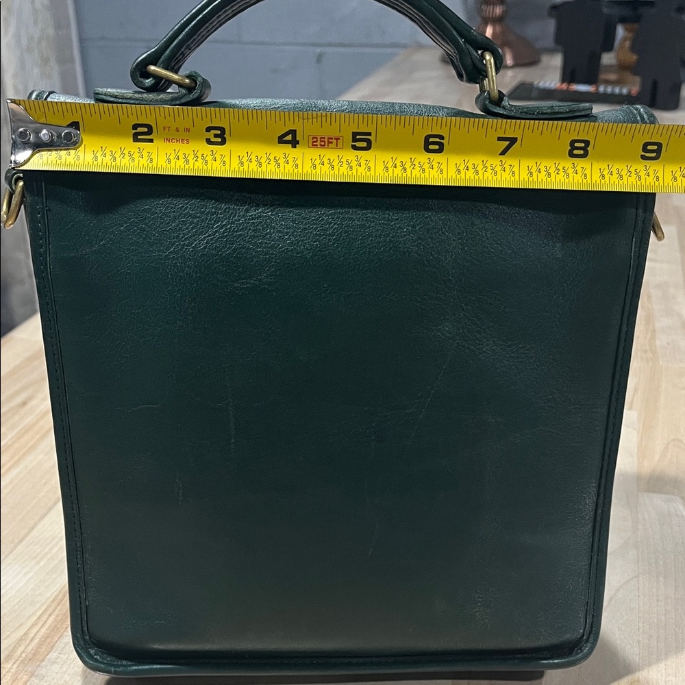 Vintage station bag emerald green Elegant Green Leather Bag leather gold hard - Picture 6 of 14